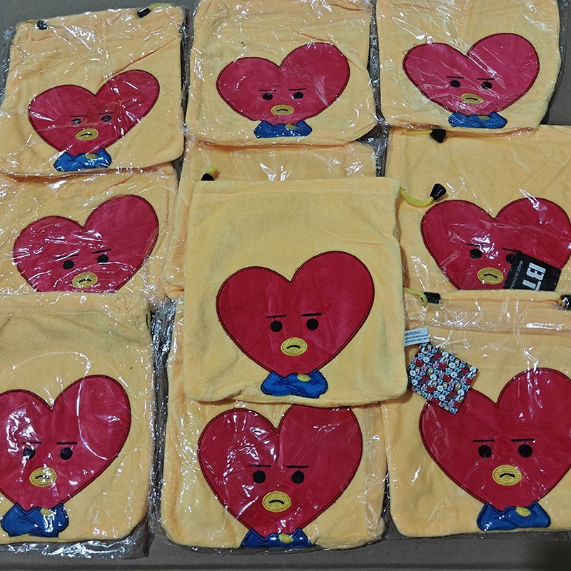 Travel Accessories Toiletries - กระเป๋าเชือกผูก BT21 ลายการ์ตูนอนิเมะน่ารัก รูปหัวใจ กระต่าย กระเป๋าเก็บของพกพา